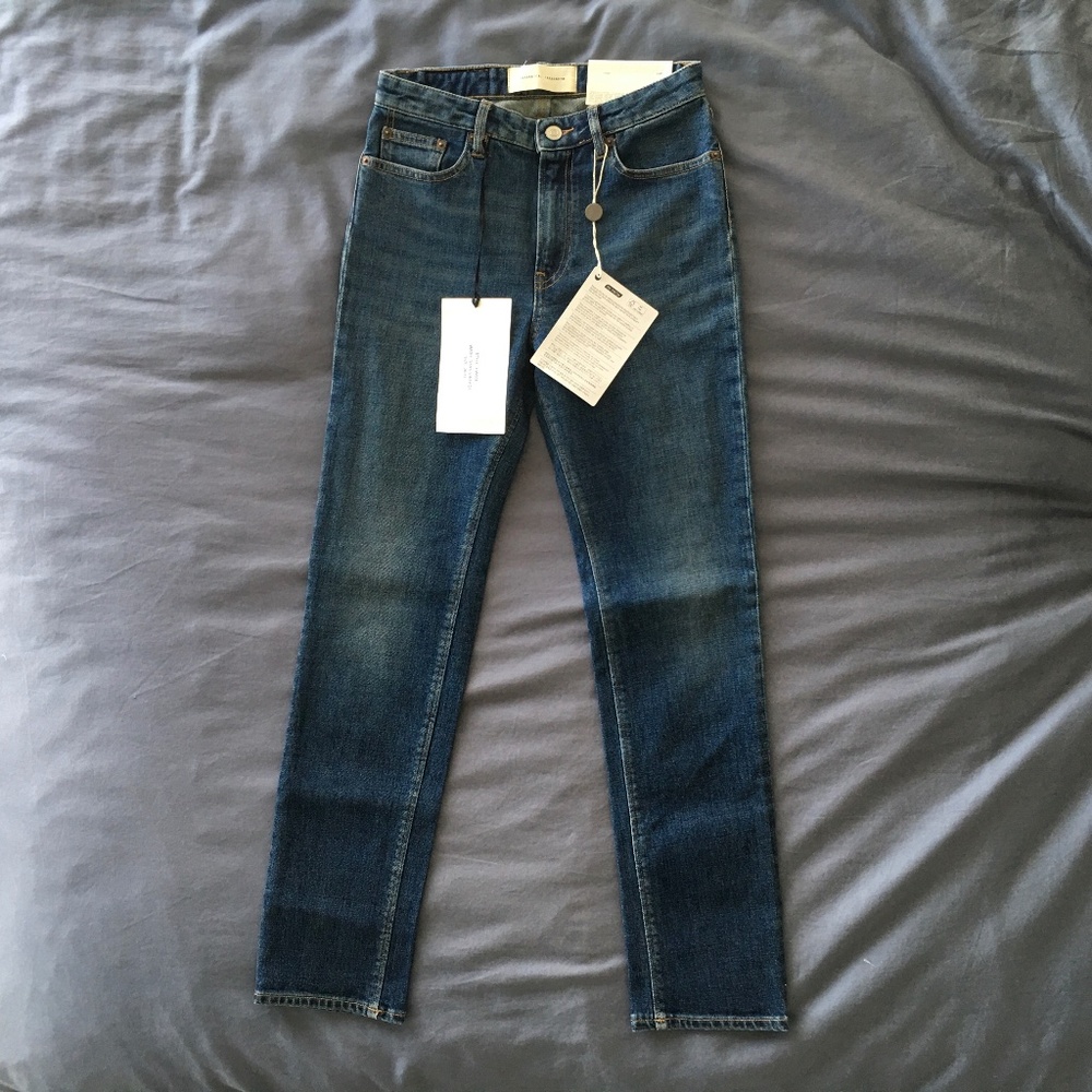 Jeanerica classic new with tags dark blue jeans, size 26 27